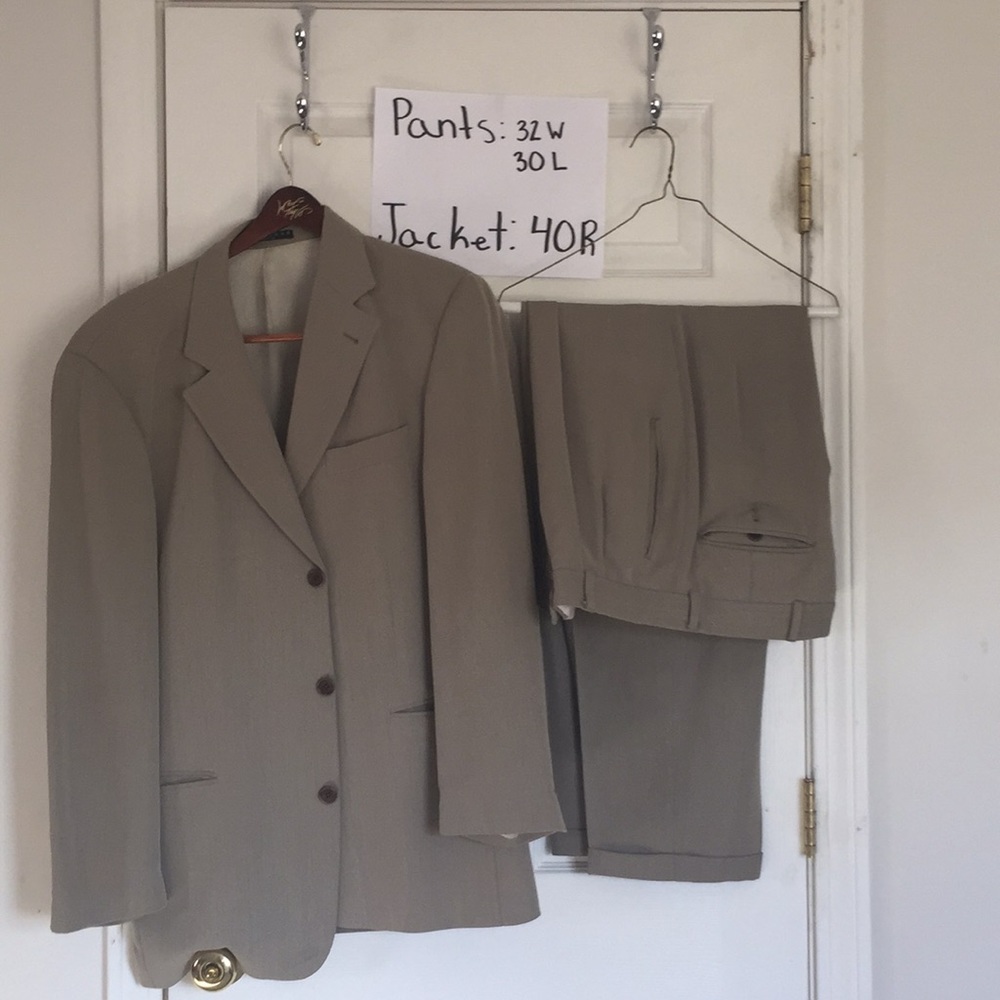 Men’s suit